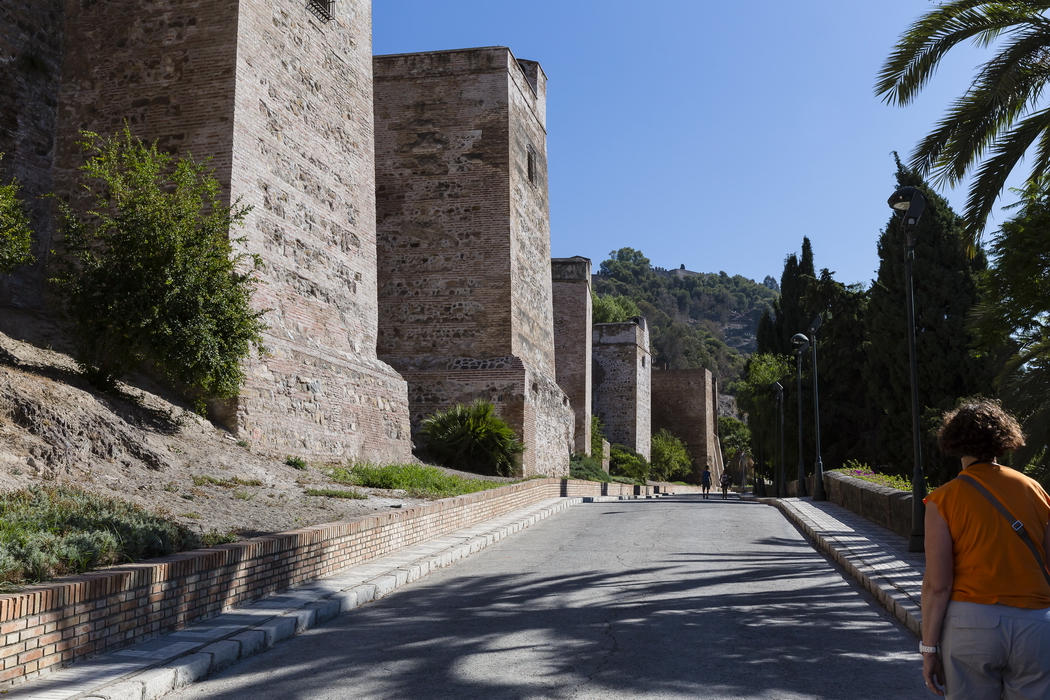 22/08/2014-Malaga(Andalousie)-->Montée vers le chateau et vues de la ville