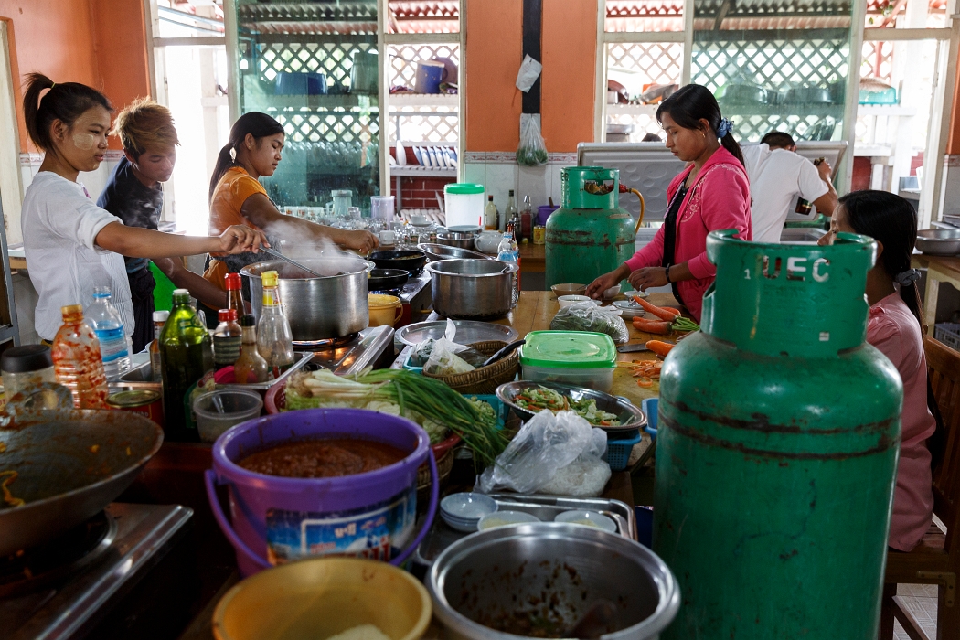 12/02/2016-Inlay(Myanmar)-Déjeuner