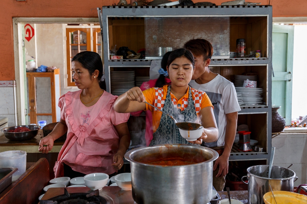 12/02/2016-Inlay(Myanmar)-Déjeuner
