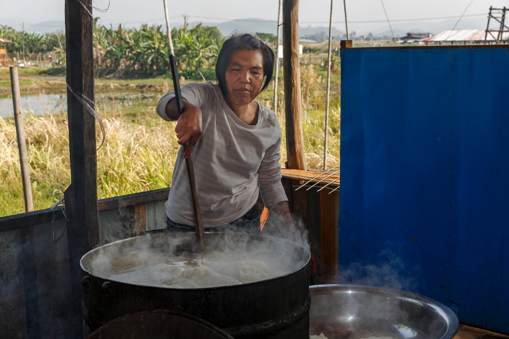 13/02/2016-Lac Inlé(Myanmar)-Artisanat