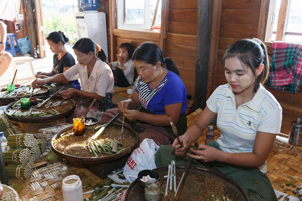 13/02/2016-Lac Inlé(Myanmar)-Artisanat