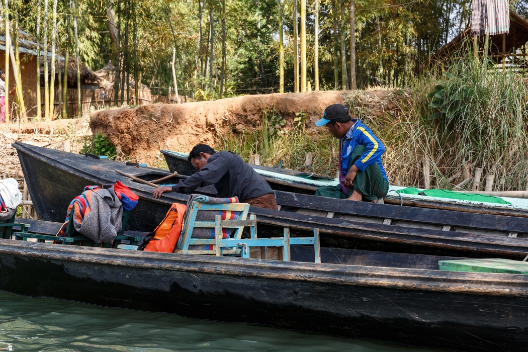 13/02/2016-Lac Inlé(Myanmar)-Pagode In Dhein