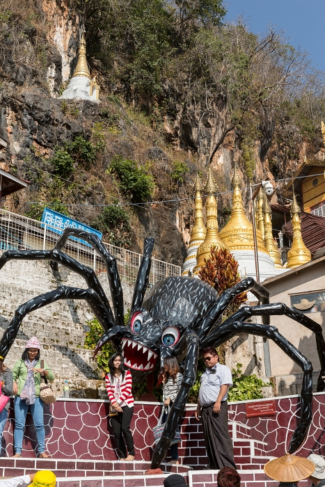 14/02/2016-Pindaya(Myanmar)-Grotte dorée