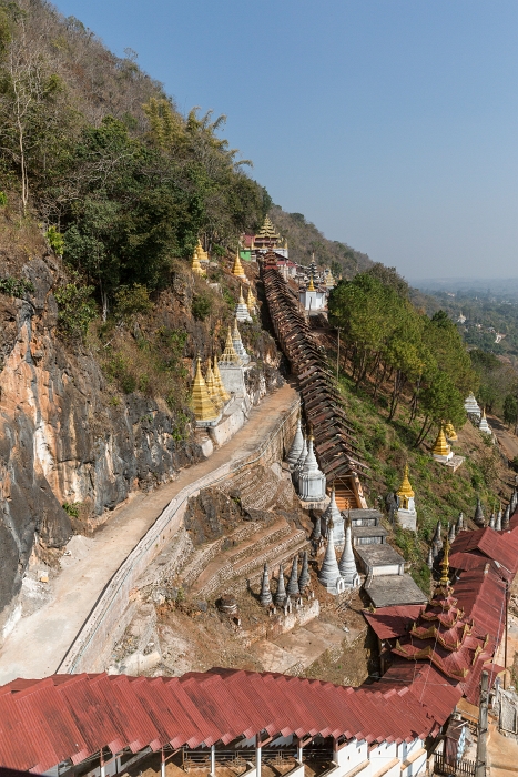 14/02/2016-Pindaya(Myanmar)-Grotte dorée