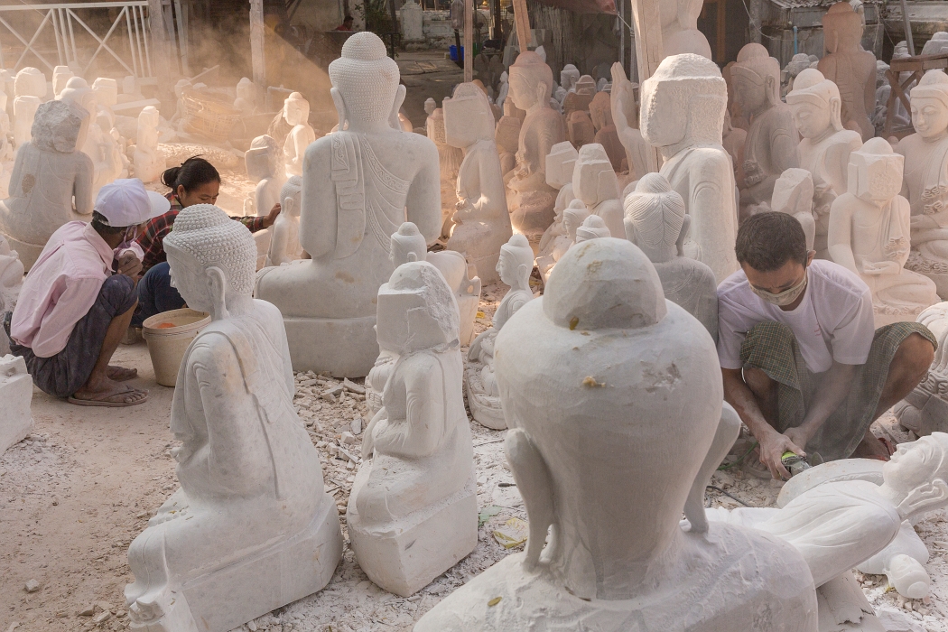 15/02/2016-Mandalay(Birmanie)-Artisanats