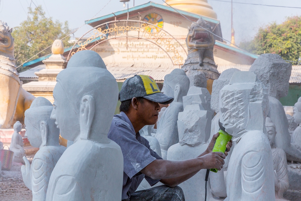 15/02/2016-Mandalay(Birmanie)-Artisanats