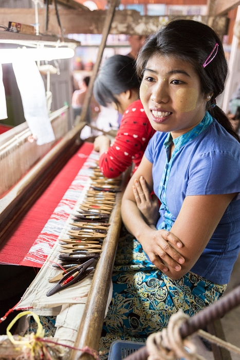 15/02/2016-Mandalay(Birmanie)-Artisanats