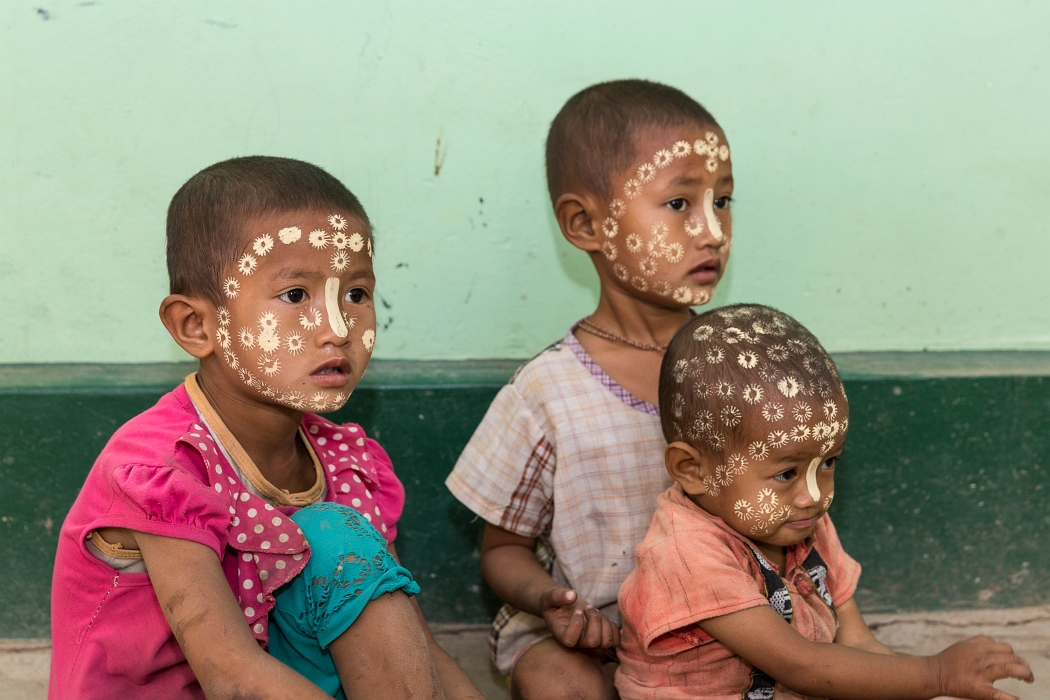15/02/2016-Mandalay(Birmanie)-Monstère de Amarapura