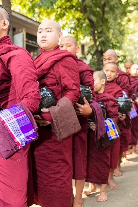 15/02/2016-Mandalay(Birmanie)-Monstère de Amarapura