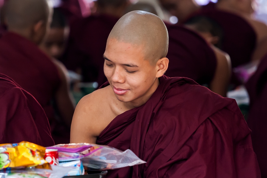 15/02/2016-Mandalay(Birmanie)-Monstère de Amarapura