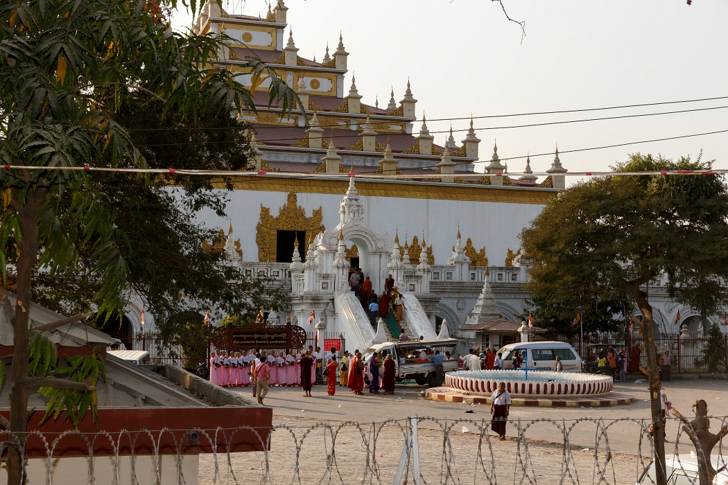 15/02/2016-Mandalay(Birmanie)-Monastère de Shwenandow
