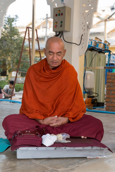 18/02/2016-Bagan(Birmanie)-Pagode dorée Shwe Zigon