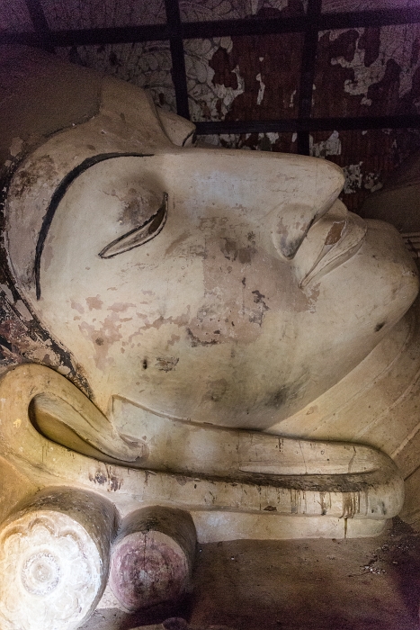 18/02/2016-Bagan(Birmanie)-Le site-->Bouddha couché