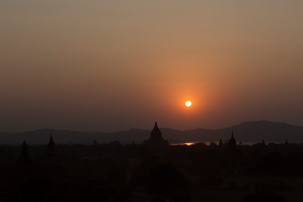 18/02/2016-Bagan(Birmanie)Coucher de soleil
