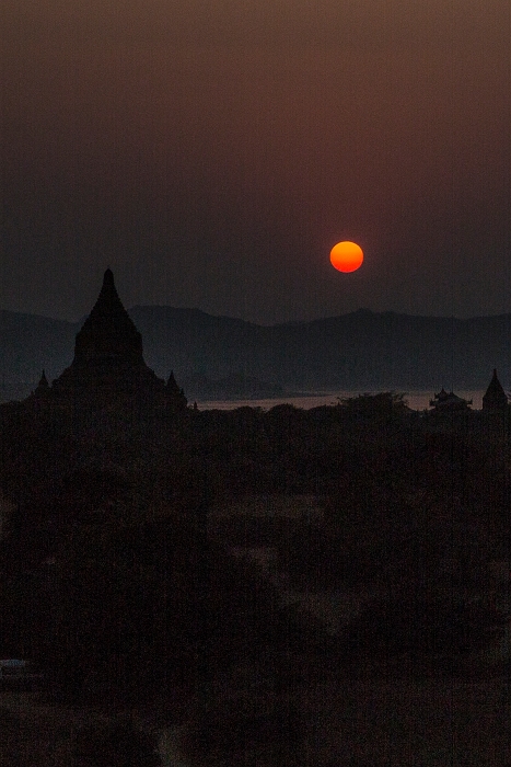 18/02/2016-Bagan(Birmanie)Coucher de soleil
