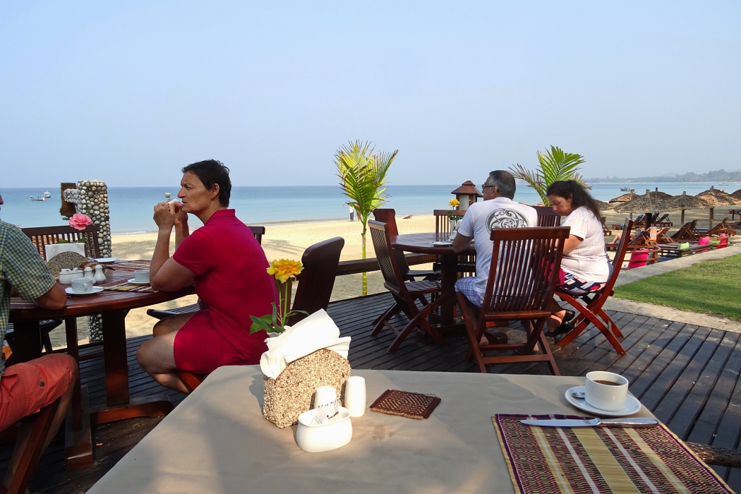 22/02/2016-Ngapaly(Birmanie)-L'hôtel