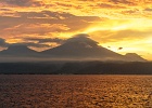 20180522-7021-p5 - 22/05/2018-Perancak(Bali)-La traverséé en Ferry vers Java-->Coucher de soleil sur les volcans de Java
