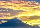 20180522-7022-p5 - 22/05/2018-Perancak(Bali)-La traverséé en Ferry vers Java-->Coucher de soleil sur les volcans de Java