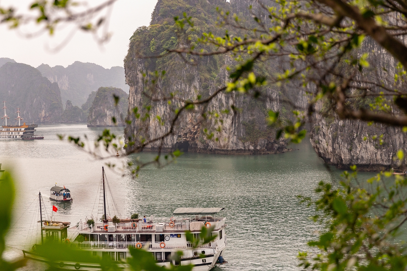 21/04/2019-Baie d'Halong (Vietnam) - La grotte de la surprise