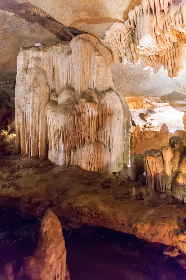 21/04/2019-Baie d'Halong (Vietnam) - La grotte de la surprise