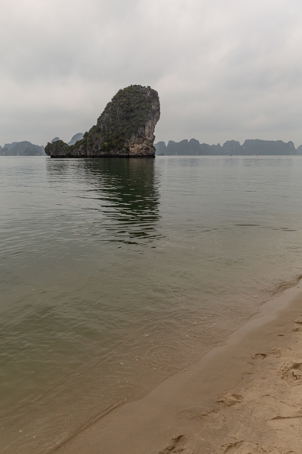 21/04/2019-Baie d'Halong (Vietnam) - La grotte de la surprise