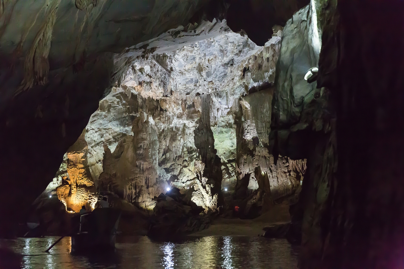 23/04/2019-Vinh(Vietnam)-Grottes de Phong Nha