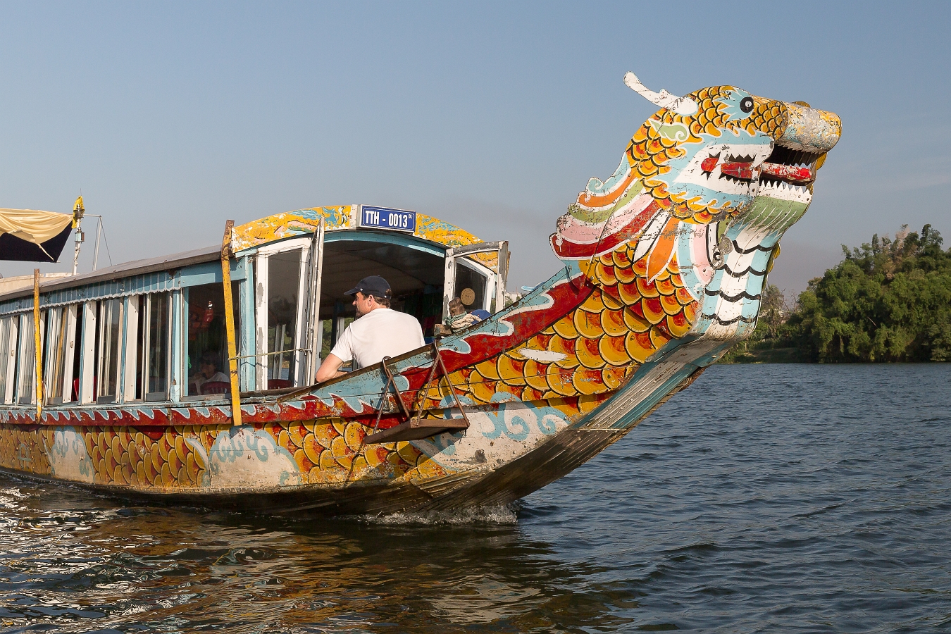 24/04/2019-Hué(Vietnam)-Rivière des parfums --> Bateaux dragon
