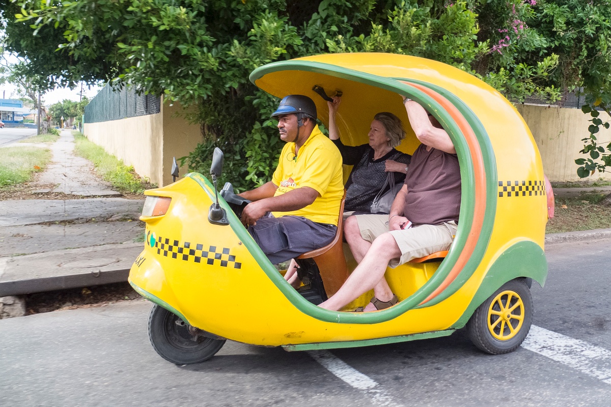 20130505-2510-pf.jpg - 05/05/2013-La Havane(Cuba)-Sortie en Coco Taxi