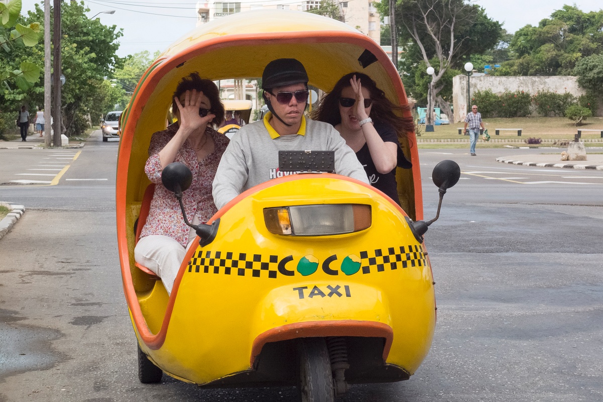 20130505-2526-pf.jpg - 05/05/2013-La Havane(Cuba)-Sortie en Coco Taxi