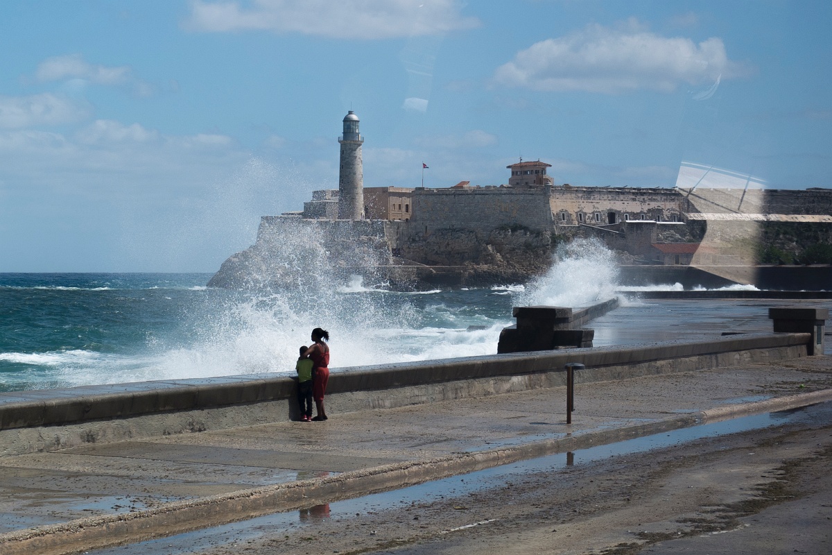 20130505-2705-pf.jpg - 05/05/2013-La Havane(Cuba)-Le Malecon
