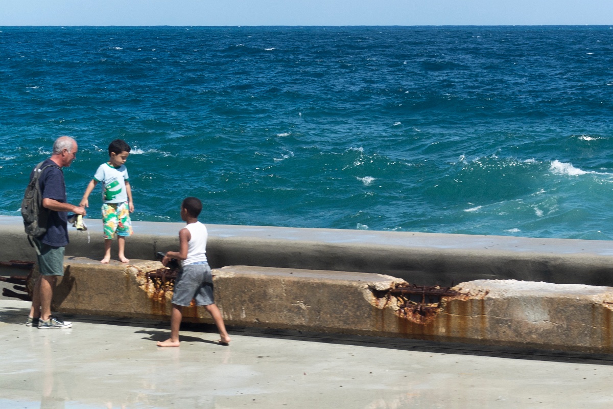 20130505-2707-pf.jpg - 05/05/2013-La Havane(Cuba)-Le Malecon