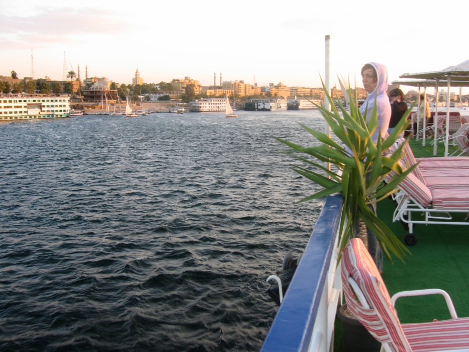 200402EgyJ1-0100