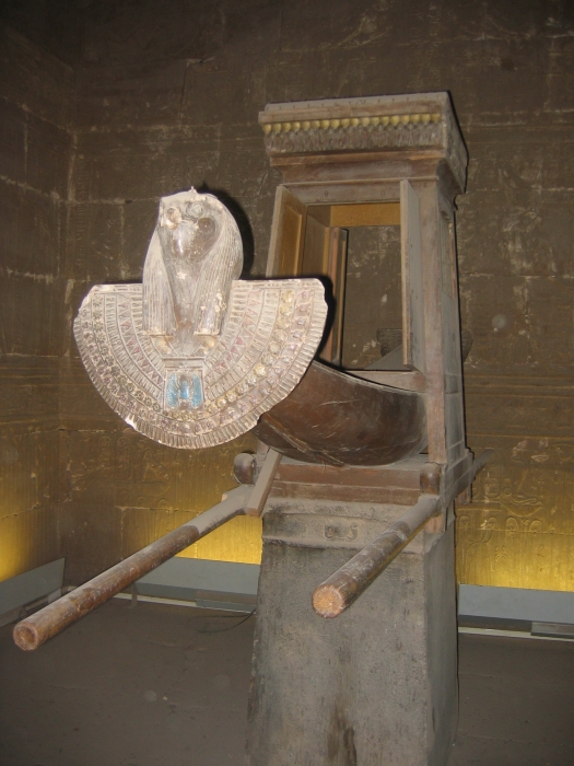 200402EgyJ2-0270
