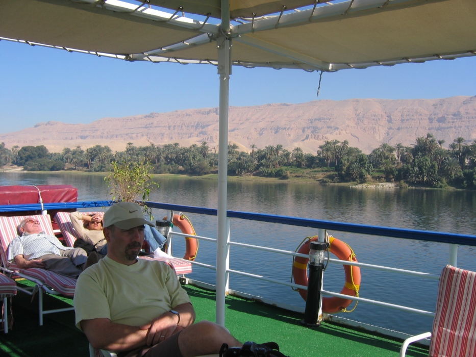 200402EgyJ5-0100