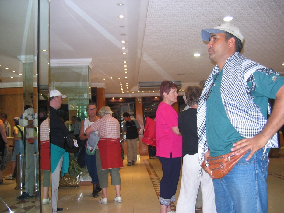 200402EgyJ6-0470