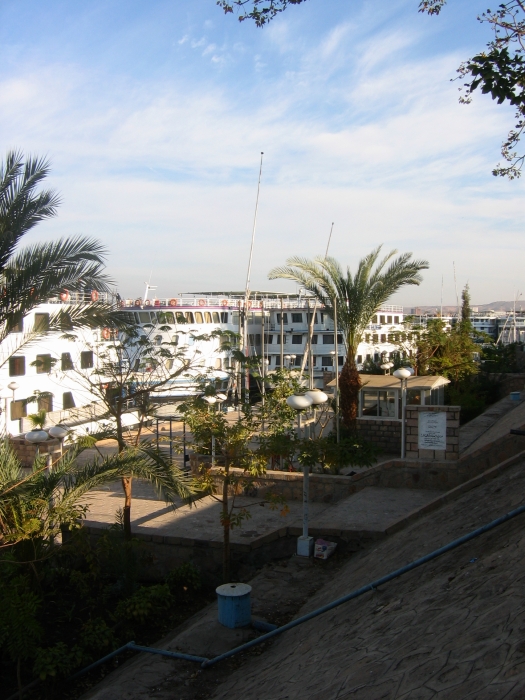 200402EgyJ8-0040