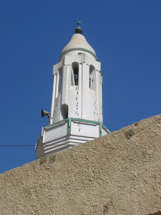 200402EgyJ8-0090