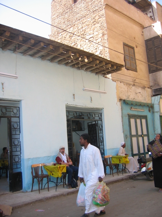 200402EgyJ8-0180