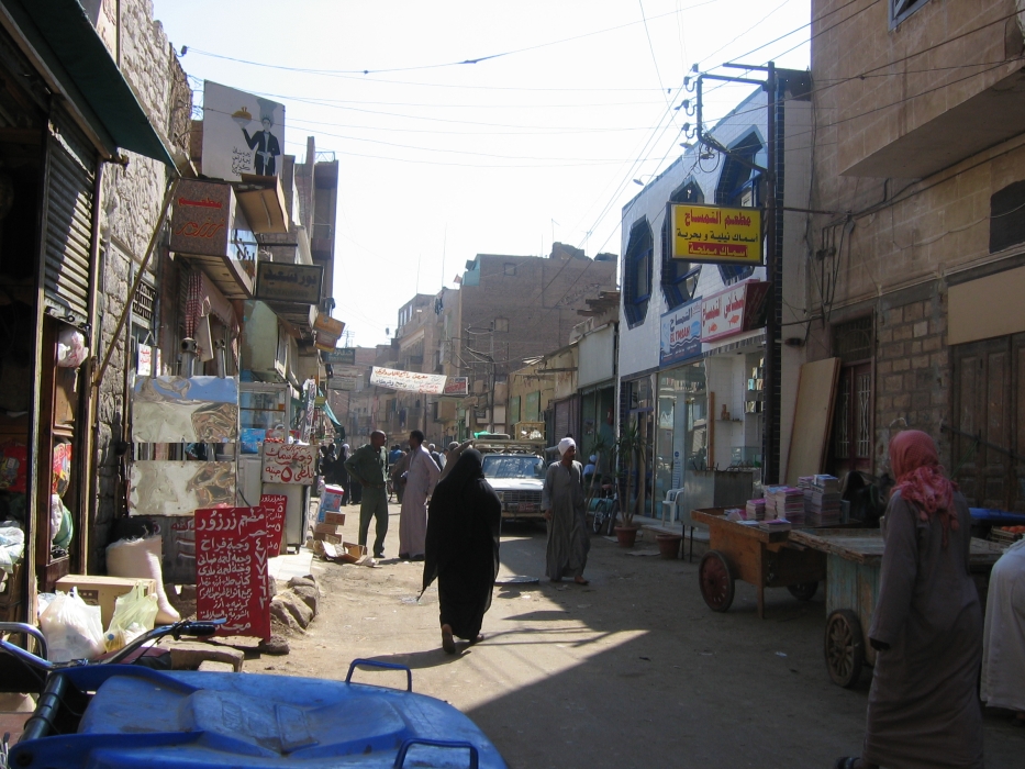 200402EgyJ8-0220