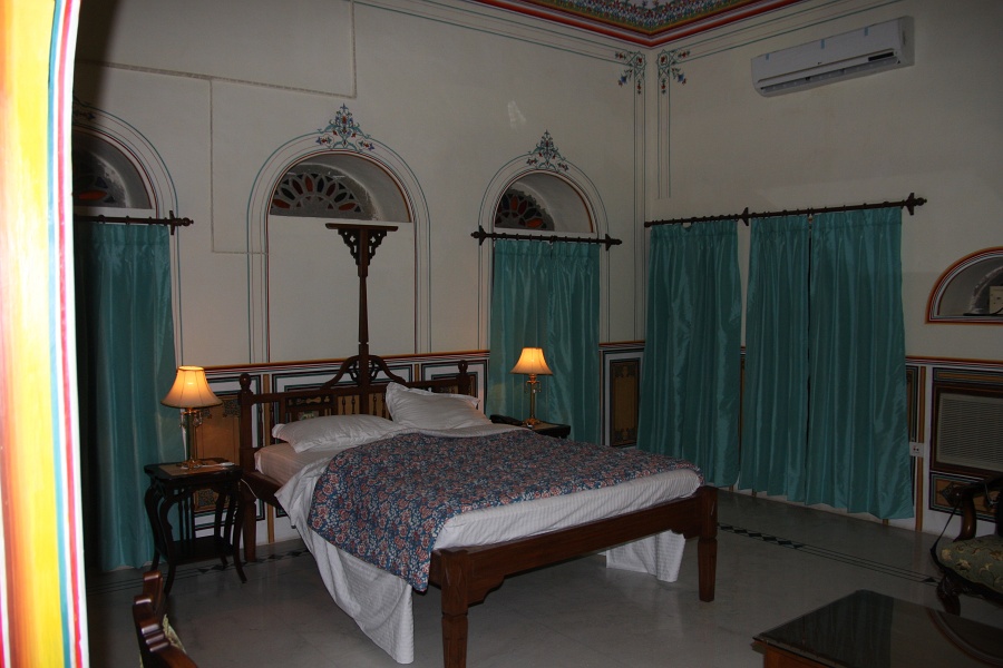 20110326-1207-p4.JPG - 26/03/2011-Patan(Inde)-Palais du Maharadja (Hotel)