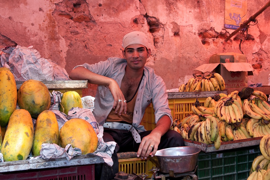 20110327-2719-p4.jpg - 27/03/2011-Bazar de Nawalgarh (Inde)-->Jeune commercant