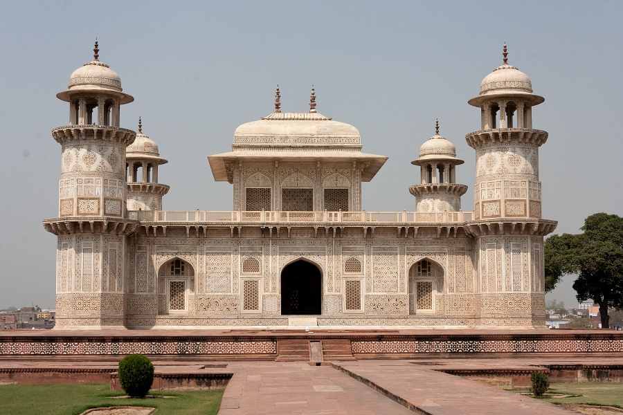 20110331-6403-p4.jpg - 31/03/2011-Agra(Inde)-Itmad Ud Daulah (petit taj mahal)