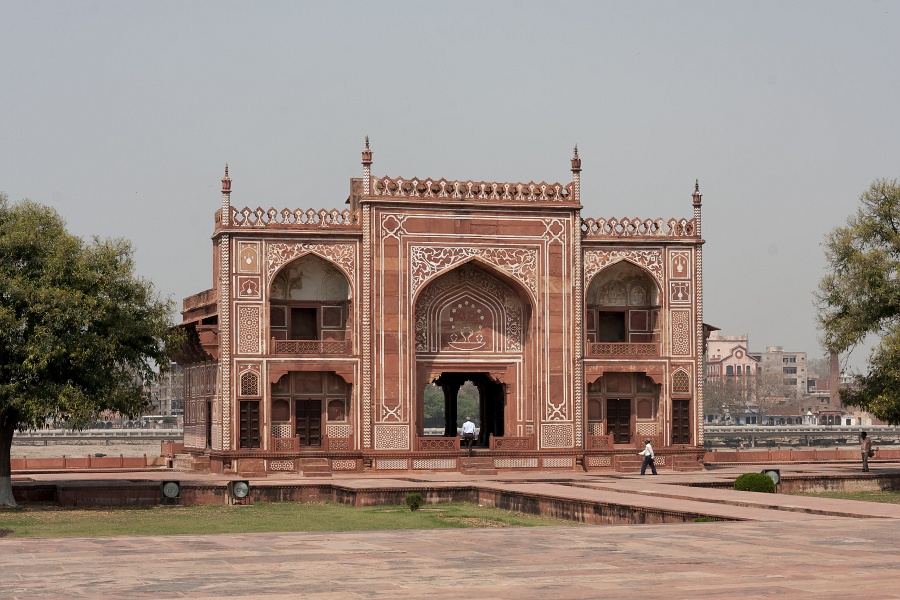 20110331-6414-p4.jpg - 31/03/2011-Agra(Inde)-Itmad Ud Daulah (petit taj mahal)