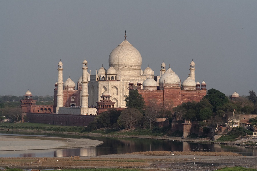 20110331-6715-p3.jpg - 31/03/2011-Agra(Inde)-Le fort rouge-->Vue sur le Taj Mahal