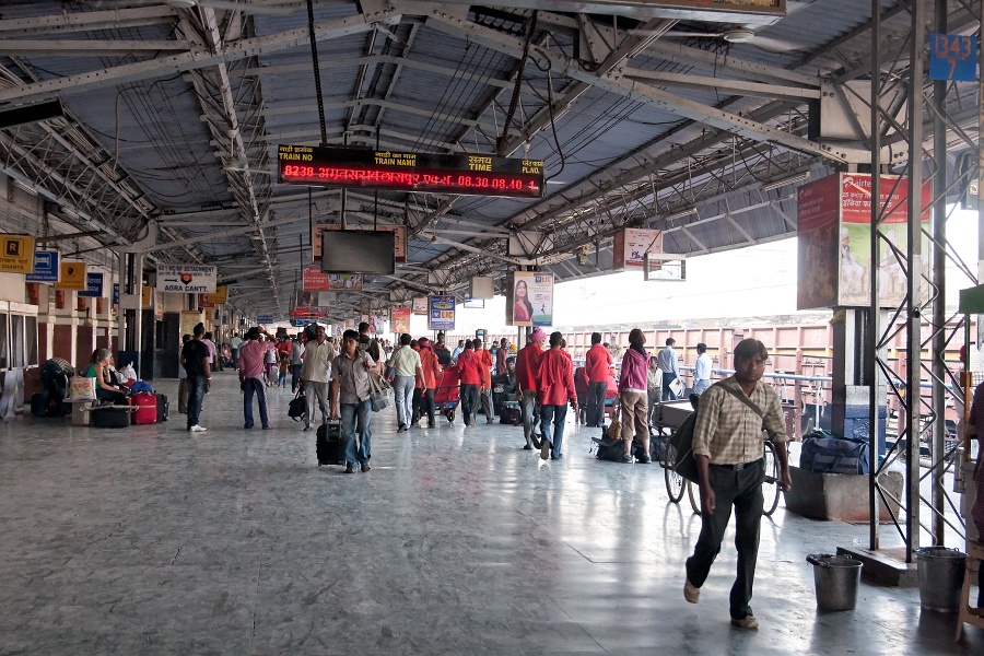 20110401-7102-p4.jpg - 01/04/2011-Agra (Inde)-Voyage en train