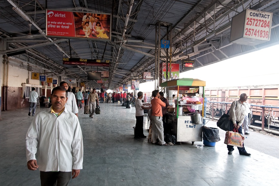 20110401-7103-p4.jpg - 01/04/2011-Agra (Inde)-Voyage en train