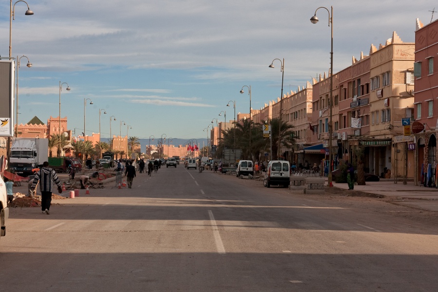20111121-4004-p4.jpg - 21/11/2011-Zagora(Maroc)-Départ de Zagora