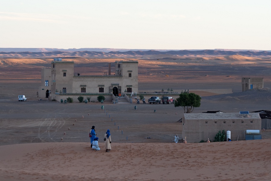 20120122-5001-p3.jpg - 22/01/2012-Merzouga(Maroc)-Campement du bivouac