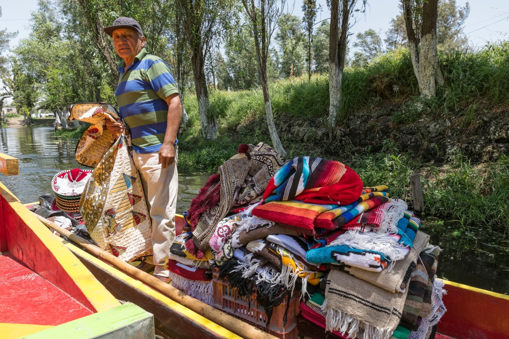 06/04/2014-Mexico-Xochimilco-->Les vendeurs