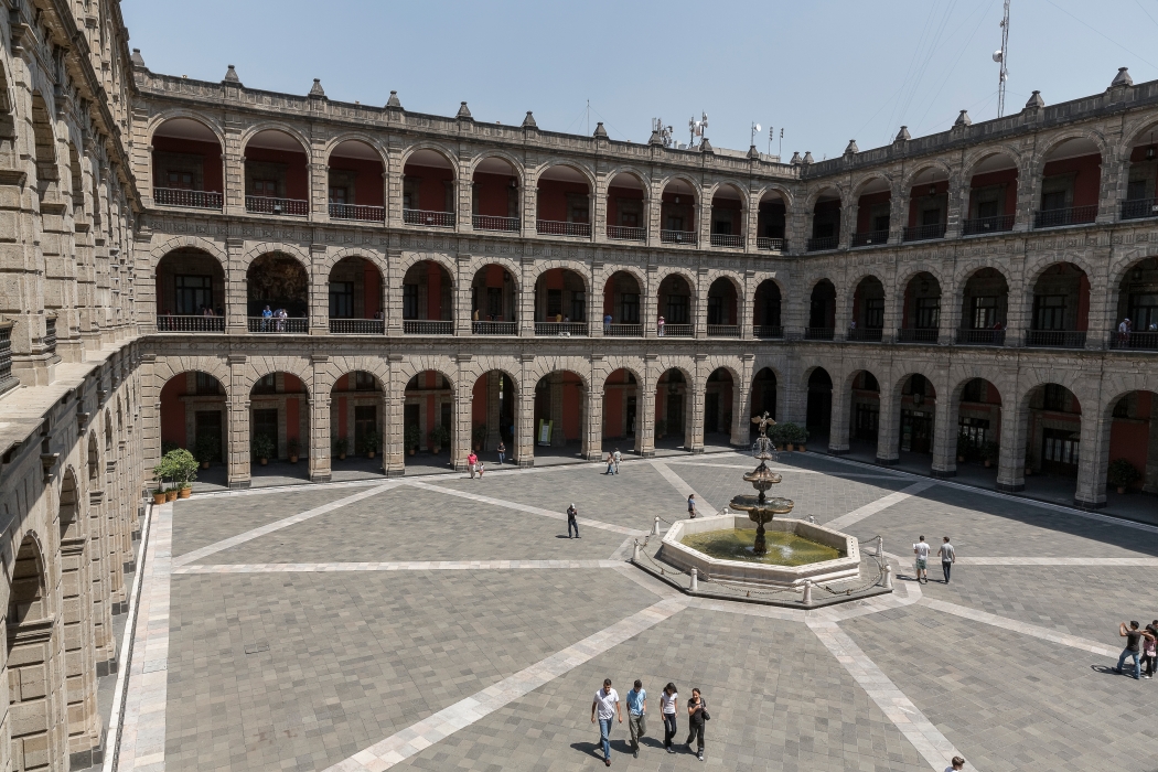 06/04/2014-Mexico-Palais national